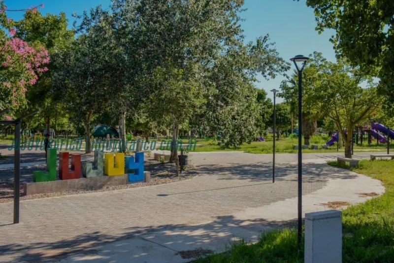 El gobernador Sadir inauguró el Parque Urbano del barrio Túpac Amaru en Alto Comedero 06 El gobernador Sadir inauguró el Parque Urbano del barrio Túpac Amaru en Alto Comedero 06